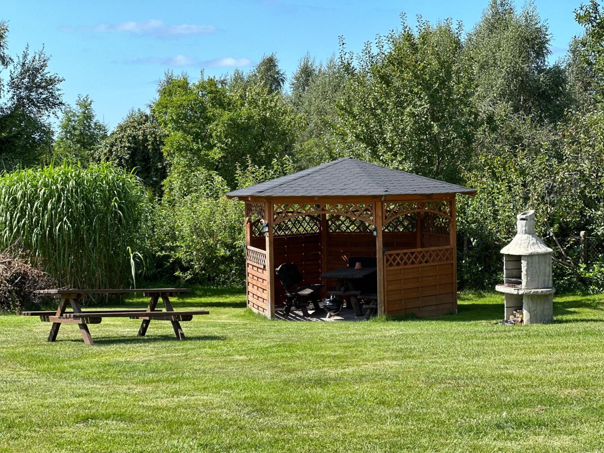 Na Poczatku - Apartamenty Ujście-Darłowskie Extérieur photo