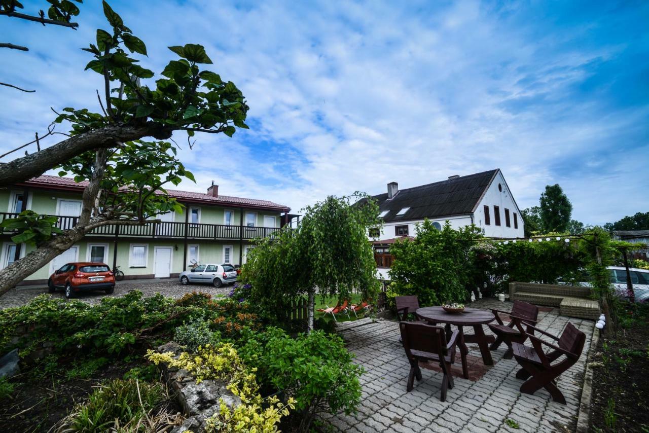 Na Poczatku - Apartamenty Ujście-Darłowskie Extérieur photo